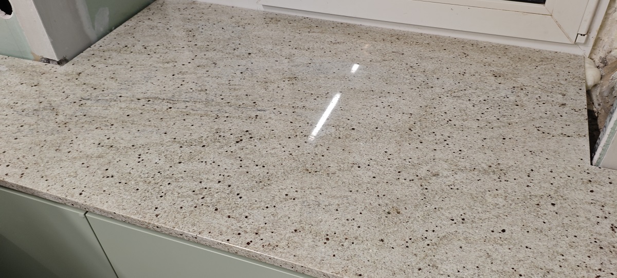 Столешница из гранита Кашемир Вайт Столешница из гранита Кашемир Вайт