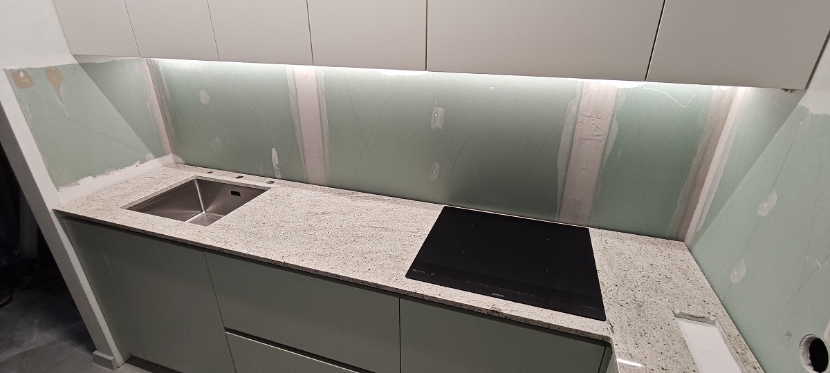 Столешница из гранита Кашемир Вайт Столешница из гранита Кашемир Вайт